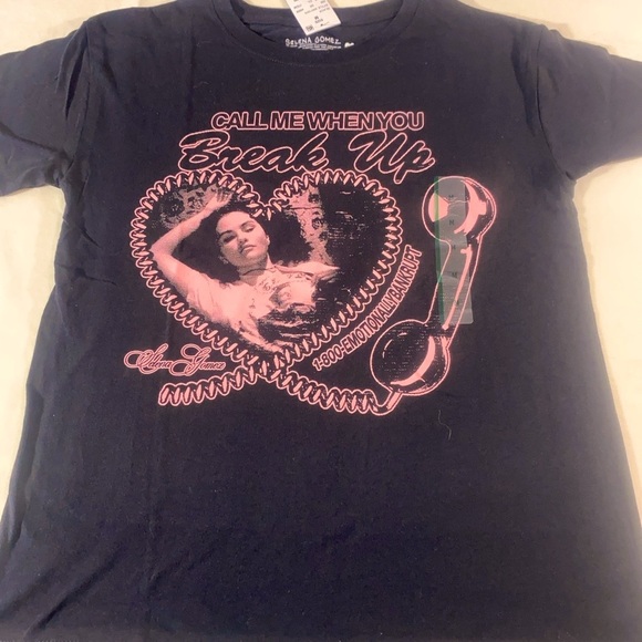 Selena Gomez Black Cotton Tee with Heart Accent size M - Picture 1 of 8